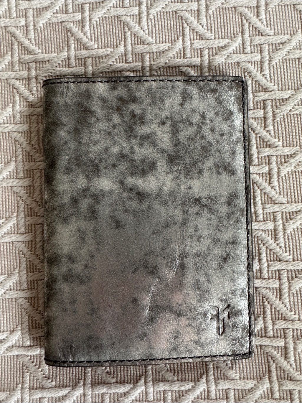 Frye Metallic Silver Leather Card And Passport Holder